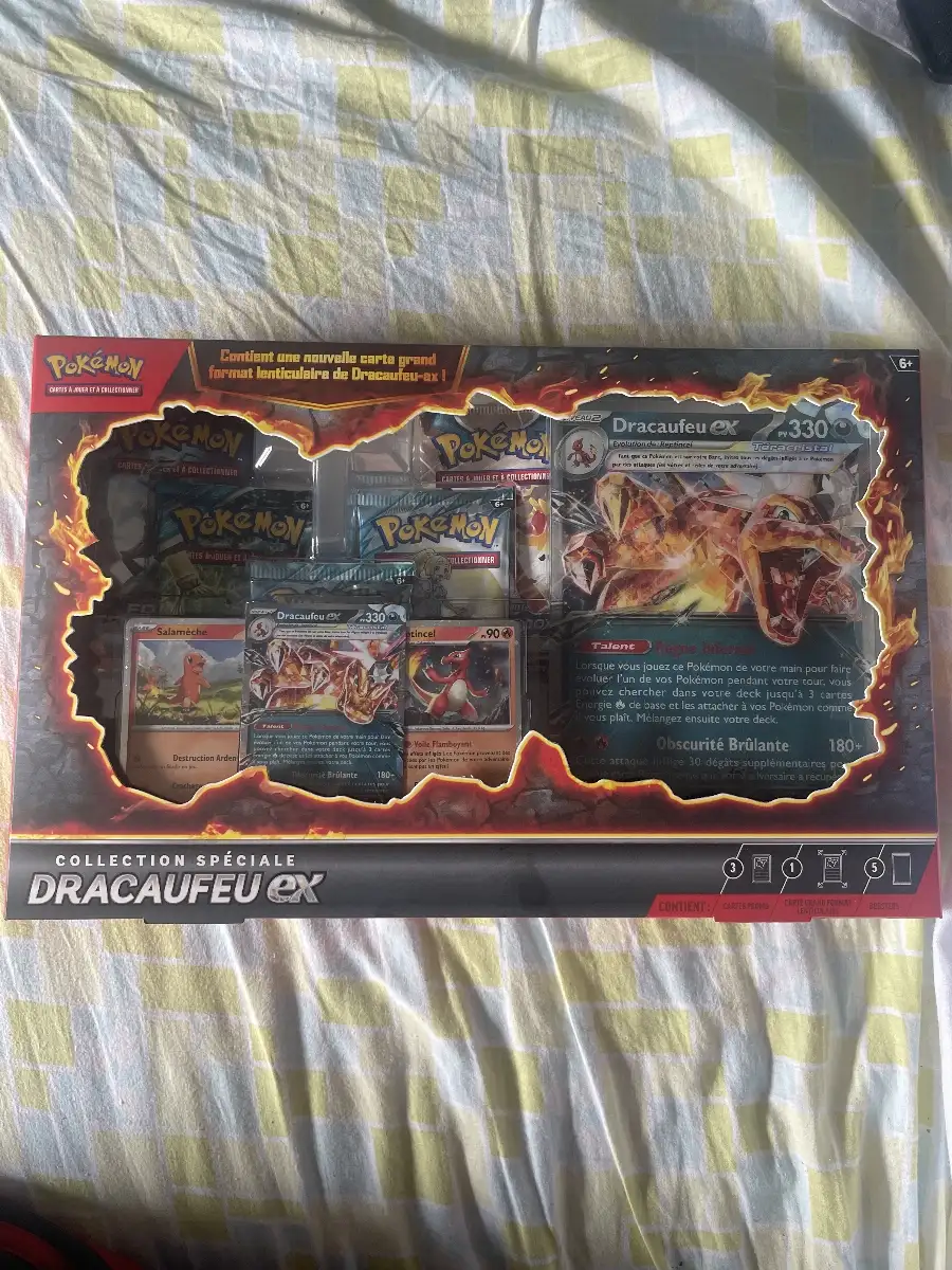Coffret Pokémon Dracaufeu ex collection spéciale 5 booster